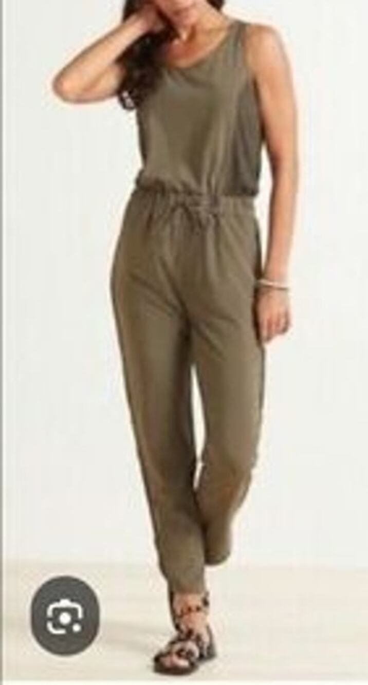 Peyton Jensen Sleeveless Scoop Neck Straight Leg Jumpsuit Olive Green XS